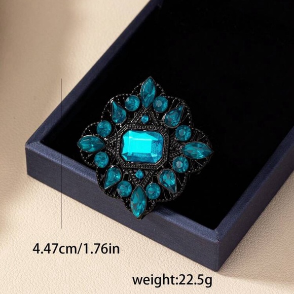 Teal Rhinestone Vintage Style Ring - Picture 2 of 3